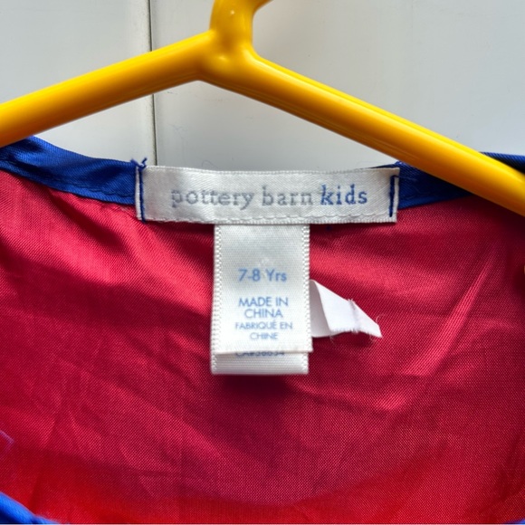 Pottery Barn Amazing Boy POW Cape | size 7-8 years - Picture 3 of 12